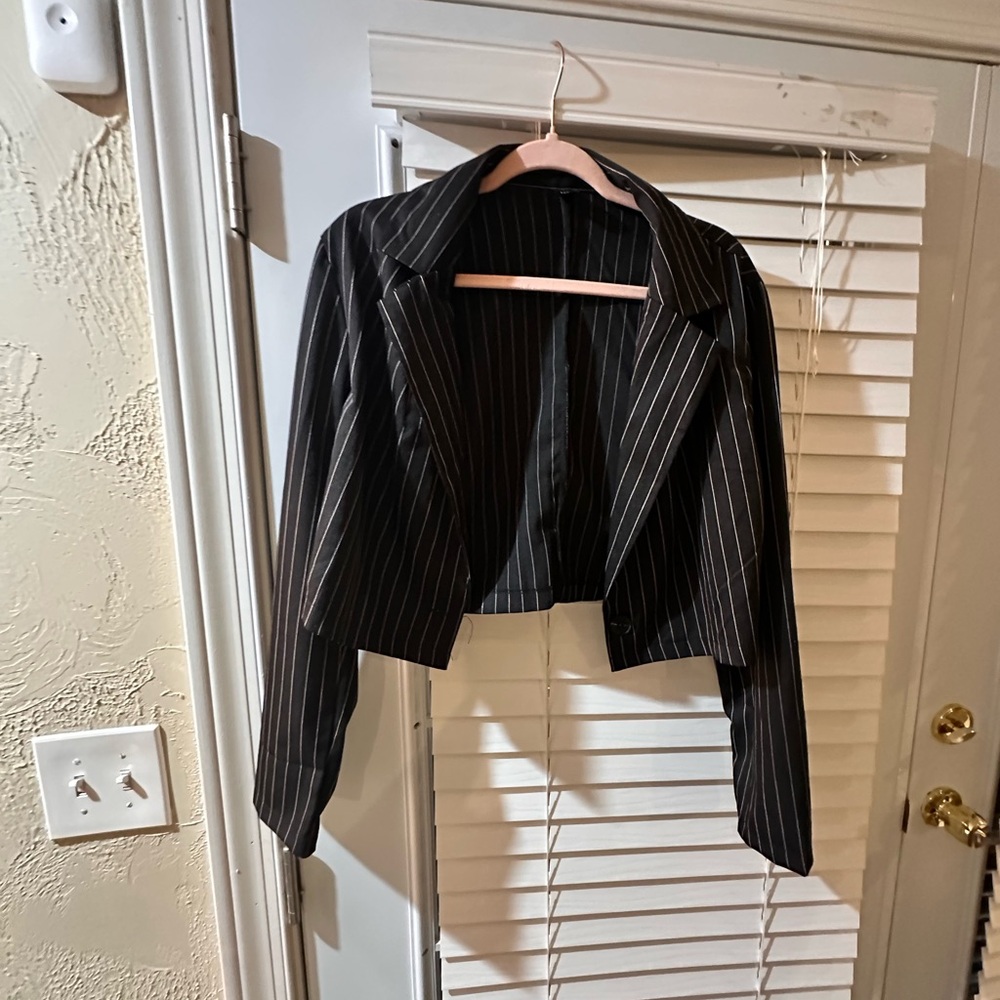 Pinstripe cropped pantsuit (set)